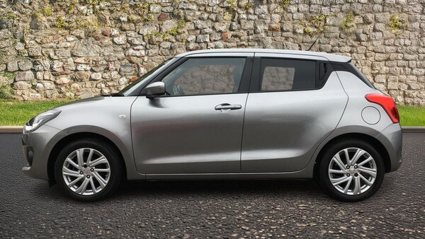 Used Suzuki Swift 2023 for sale - 76261740: Photo 4