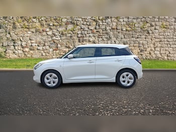 Used Suzuki Swift 2024 for sale - 79640034: Photo