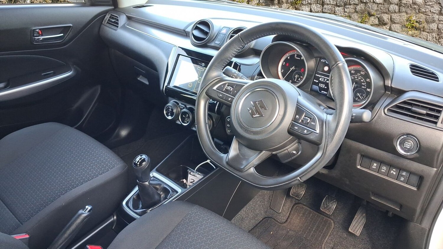 Used Suzuki Swift 2022 for sale - 77810326: Photo 9