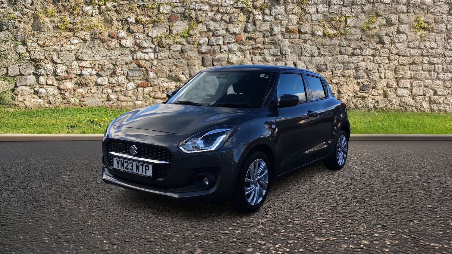 Used Suzuki Swift 2023 for sale - 76062248: Photo 3