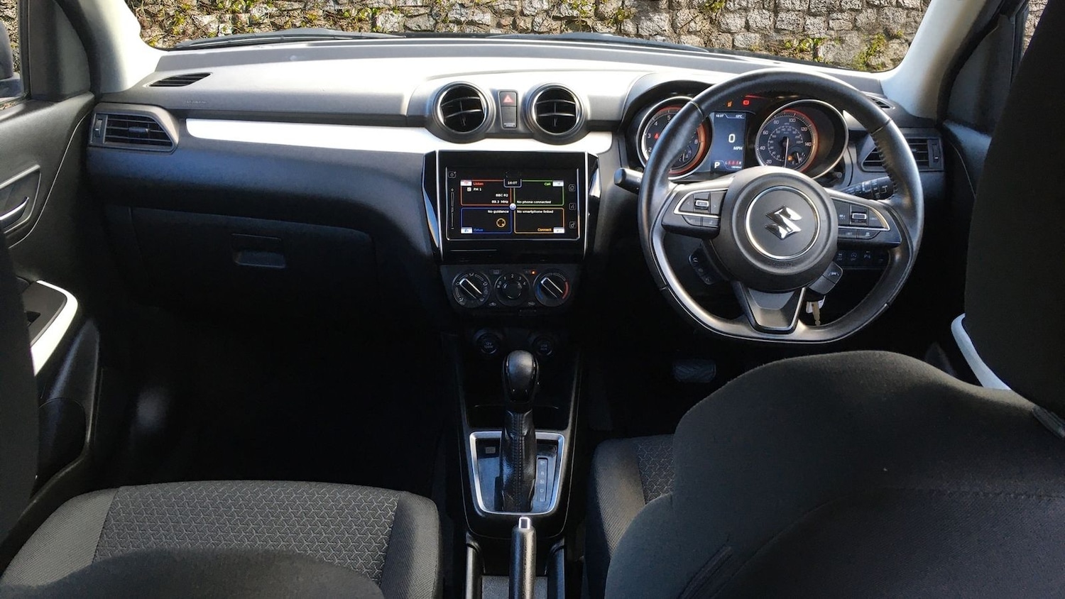 Used Suzuki Swift 2023 for sale - 76062248: Photo 9