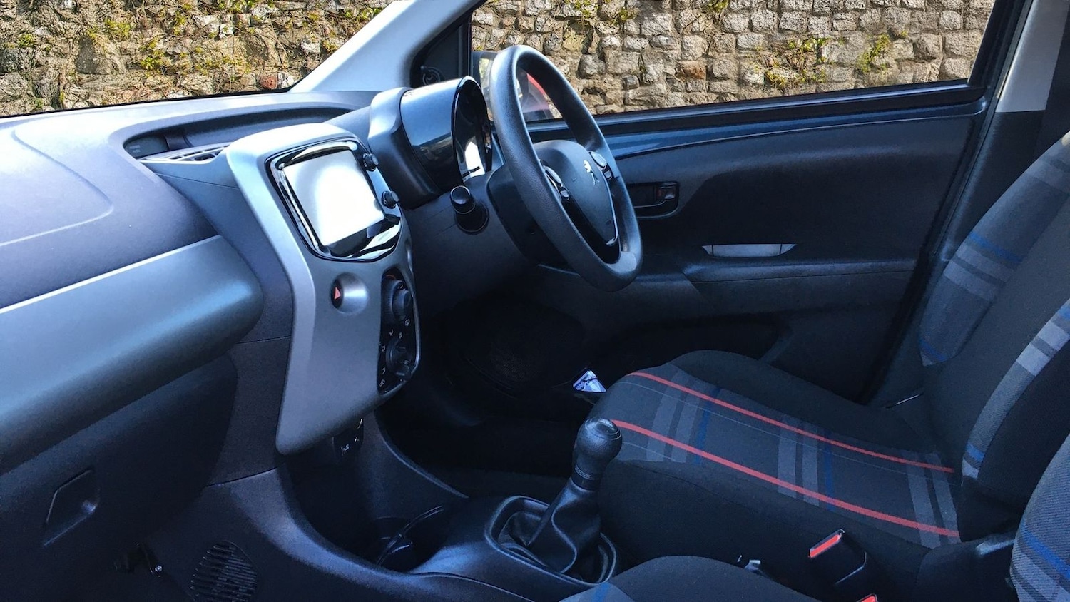 Used Peugeot 108 2015 for sale - 76773548: Photo 11