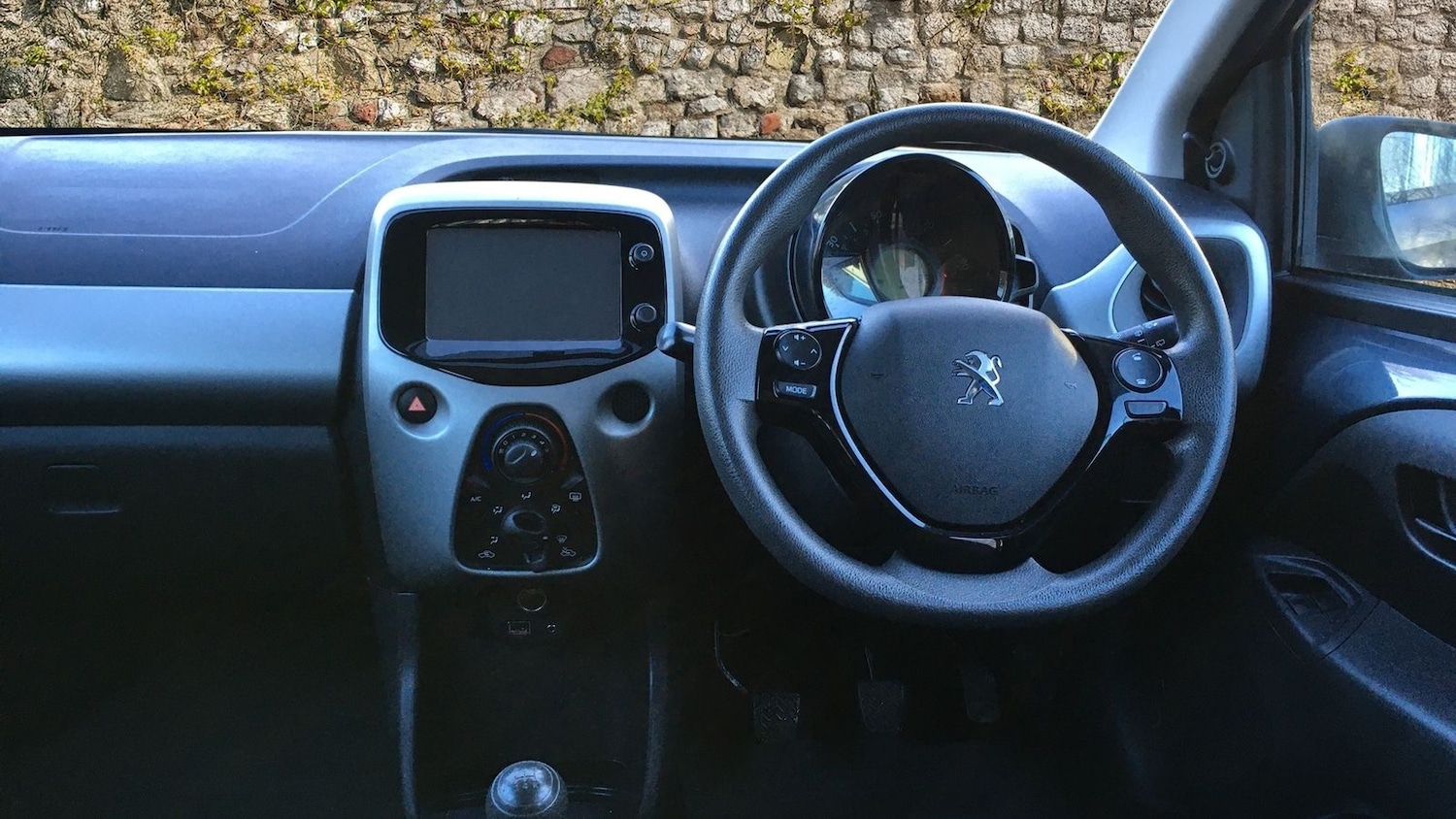 Used Peugeot 108 2015 for sale - 76773548: Photo 9