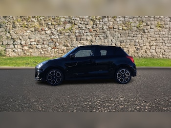 Used Suzuki Swift 2023 for sale - 77449490: Photo