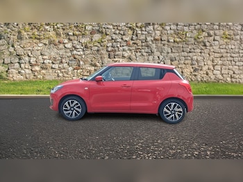 Used Suzuki Swift 2023 for sale - 77810338: Photo