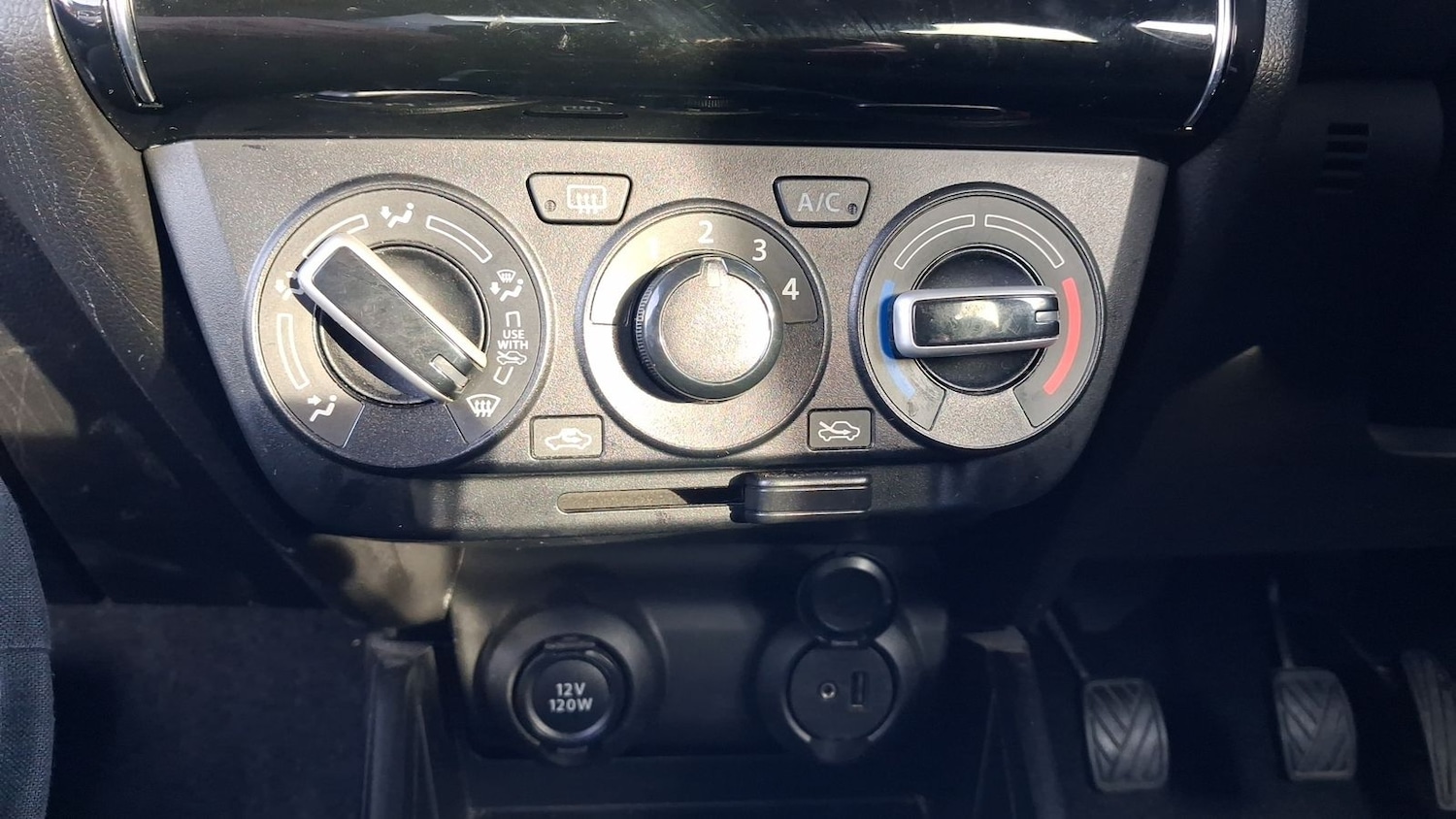 Used Suzuki Swift 2020 for sale - 77960074: Photo 15