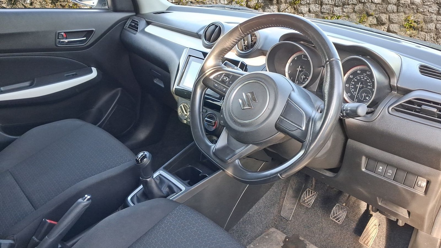 Used Suzuki Swift 2020 for sale - 77960074: Photo 9