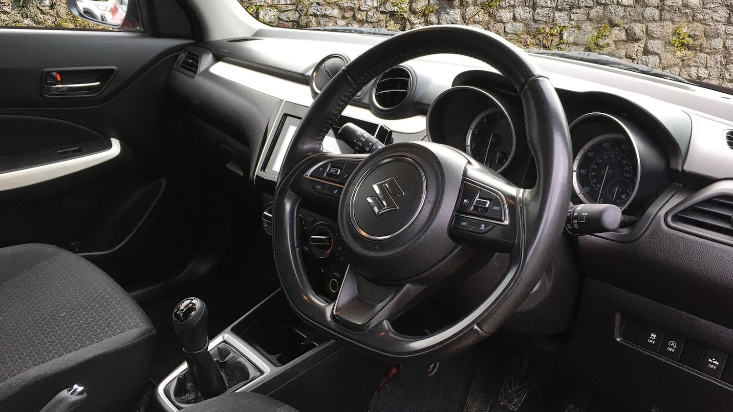 Used Suzuki Swift 2021 for sale - 77134082: Photo 9