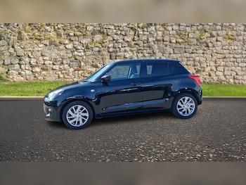 Used Suzuki Swift 2024 for sale - 79298021: Photo