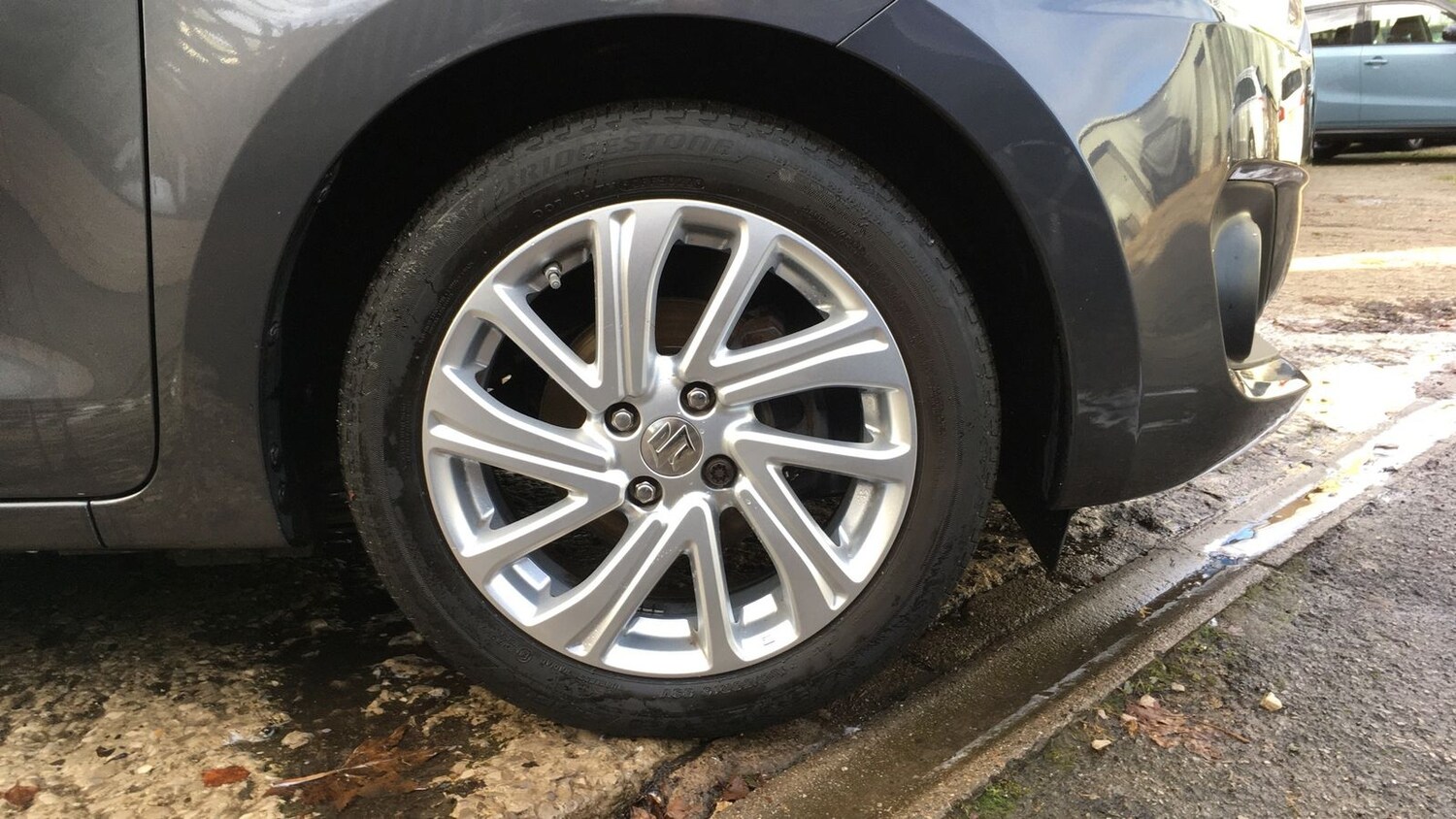 Used Suzuki Swift 2023 for sale - 76261733: Photo 12