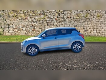 Used Suzuki Swift 2023 for sale - 78284024: Photo