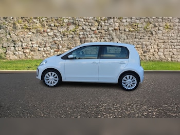 Used Volkswagen up! 2018 for sale - 76717519: Photo