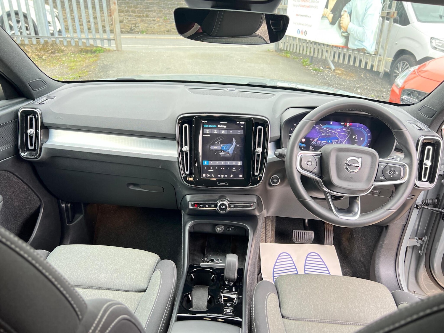 Used Volvo XC40 2024 for sale - 77839100: Photo 10