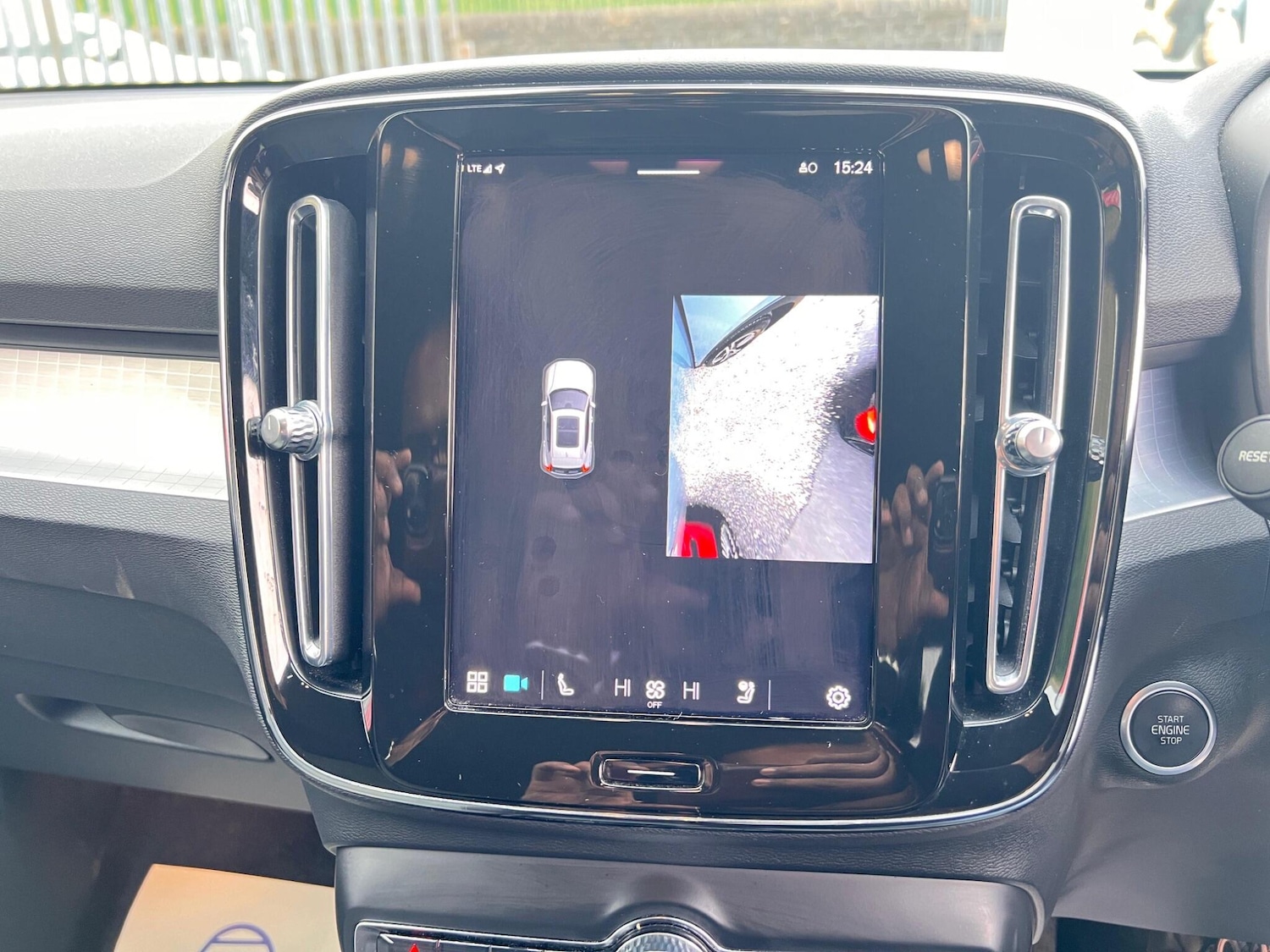 Used Volvo XC40 2024 for sale - 77839100: Photo 38