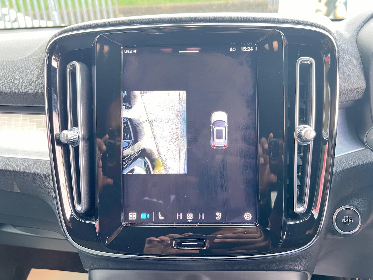 Used Volvo XC40 2024 for sale - 77839100: Photo 41