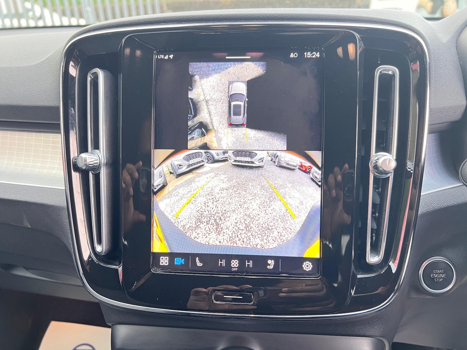 Used Volvo XC40 2024 for sale - 77839100: Photo 44