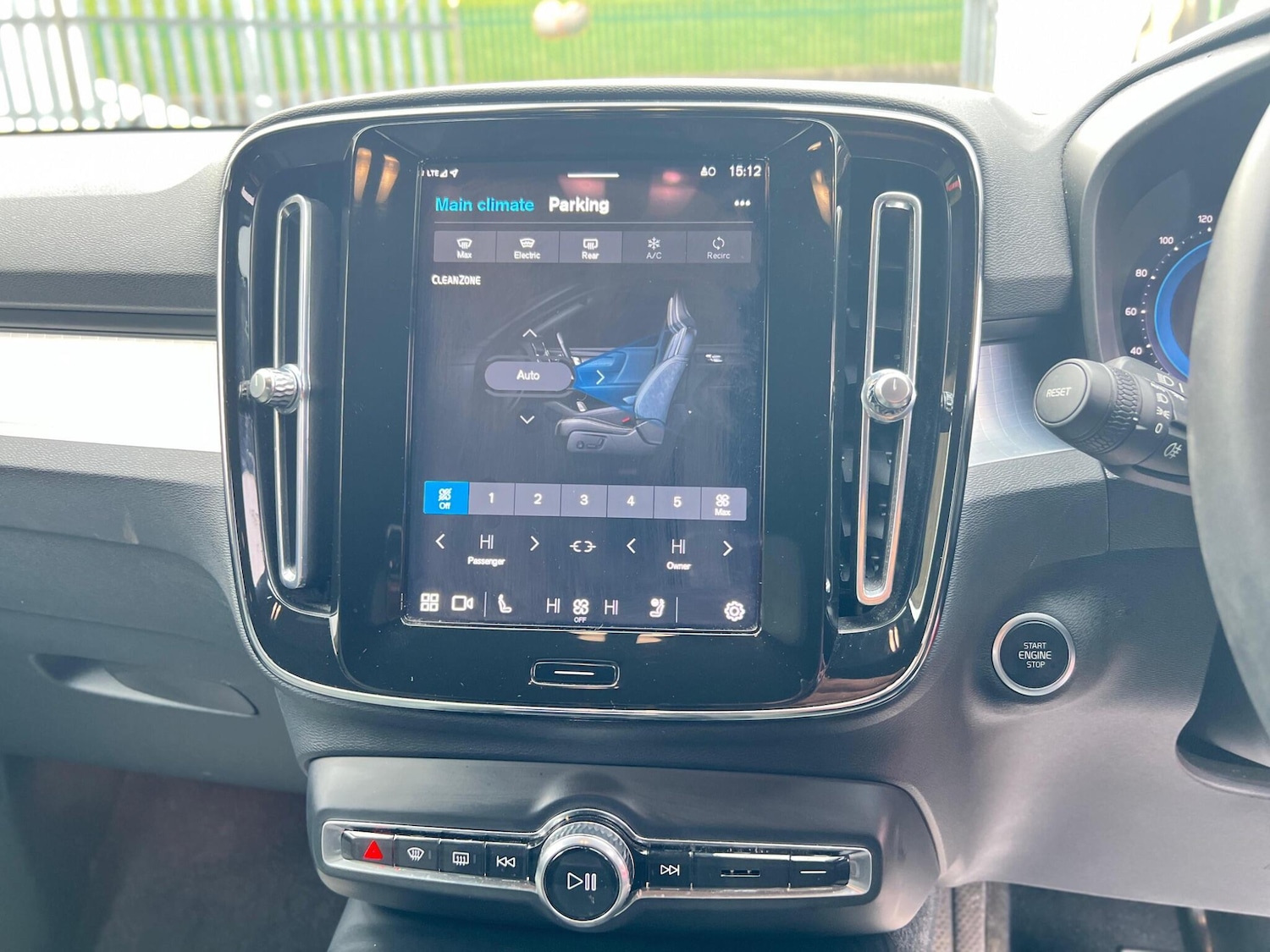 Used Volvo XC40 2024 for sale - 77839100: Photo 46