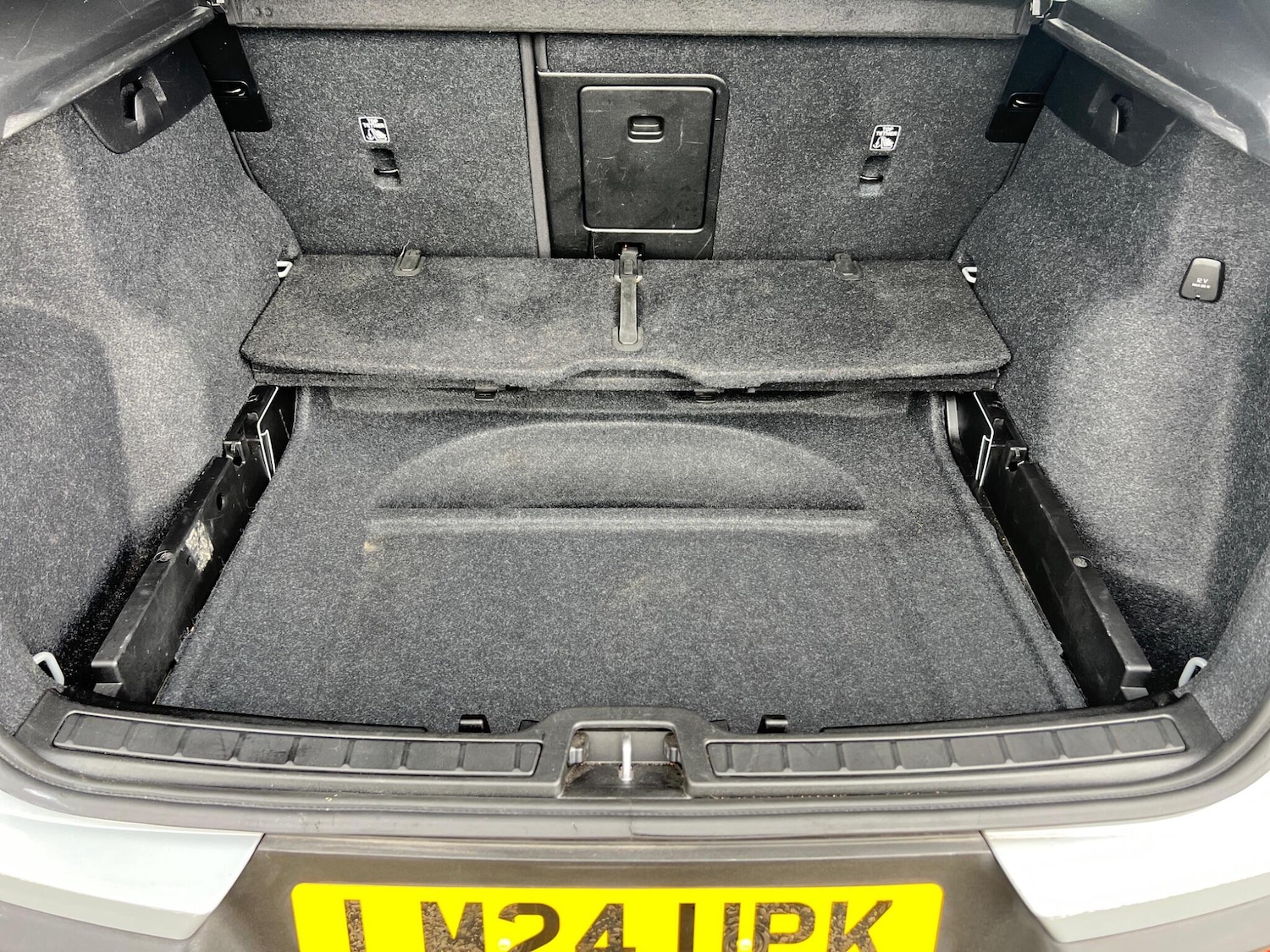 Used Volvo XC40 2024 for sale - 77839100: Photo 50