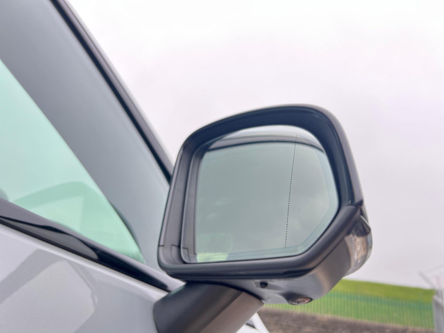 Used Volvo XC40 2024 for sale - 77839100: Photo 59