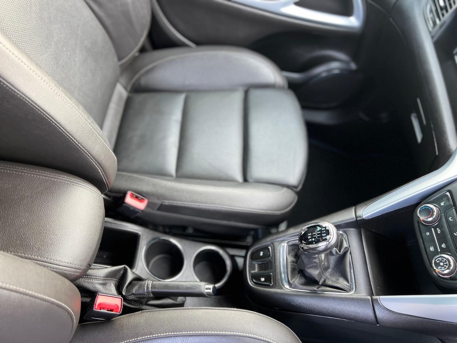 Used Vauxhall Zafira 2018 for sale - 77237949: Photo 45