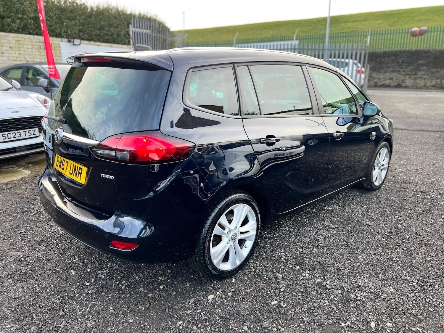 Used Vauxhall Zafira 2018 for sale - 77237949: Photo 8