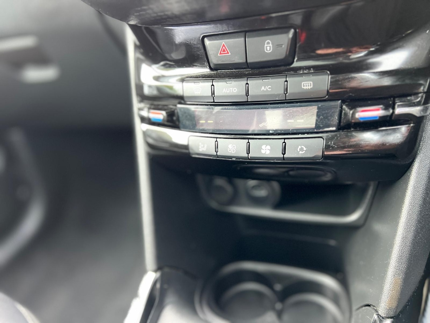 Used Peugeot 2008 2019 for sale - 76994542: Photo 33