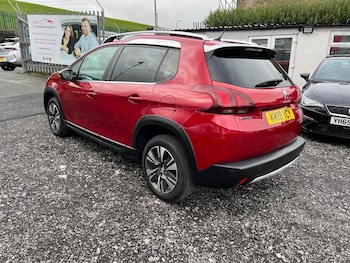 Used Peugeot 2008 2019 for sale - 76994542: Photo