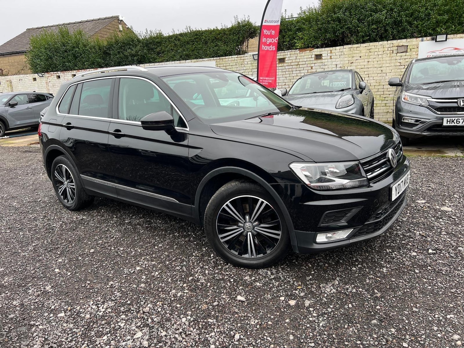 Used Volkswagen Tiguan 2017 for sale - 76549531: Photo 1