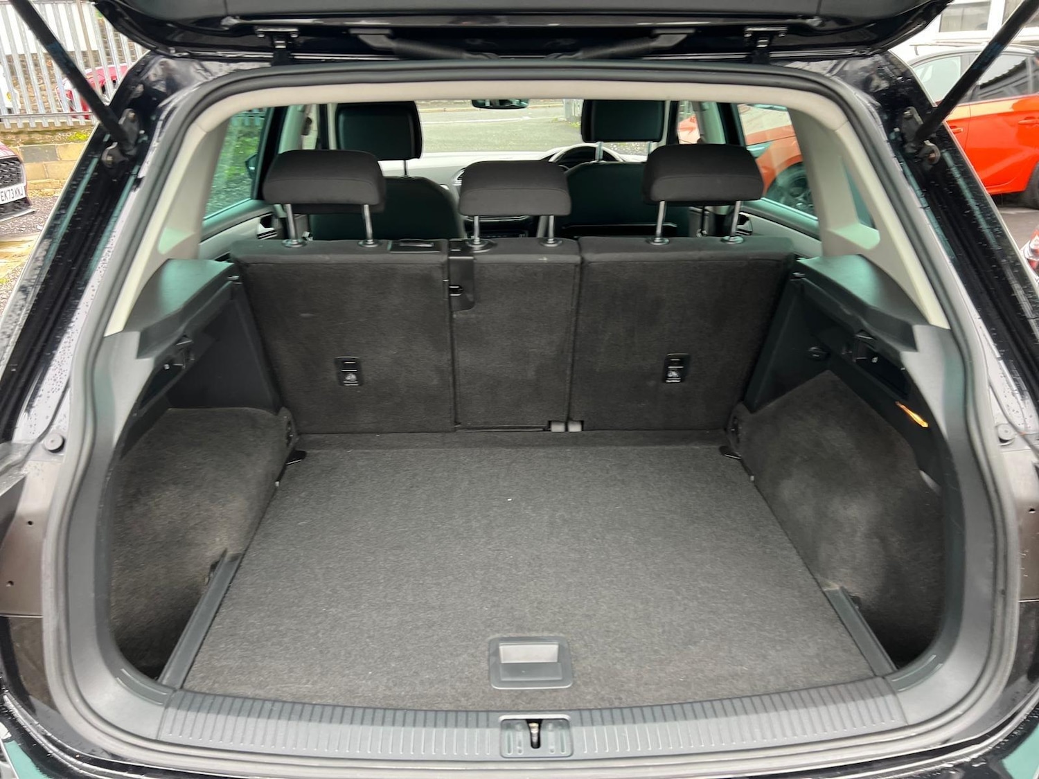 Used Volkswagen Tiguan 2017 for sale - 76549531: Photo 40