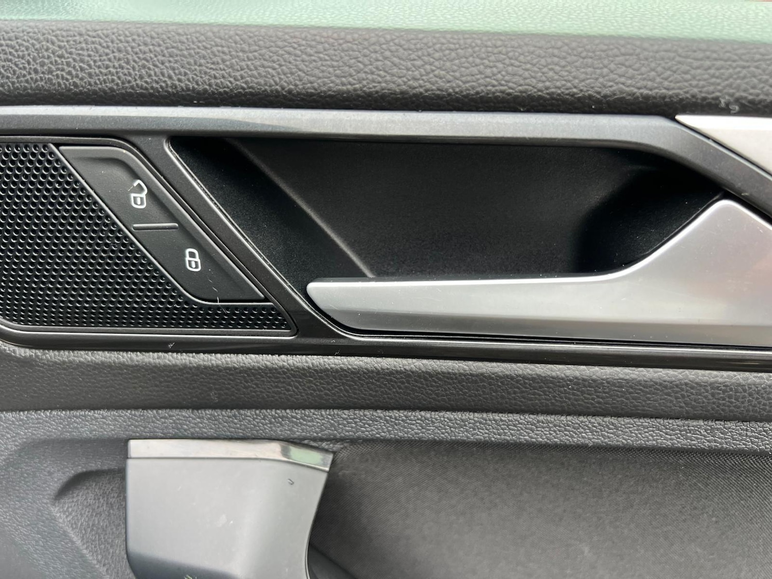 Used Volkswagen Tiguan 2017 for sale - 76549531: Photo 42