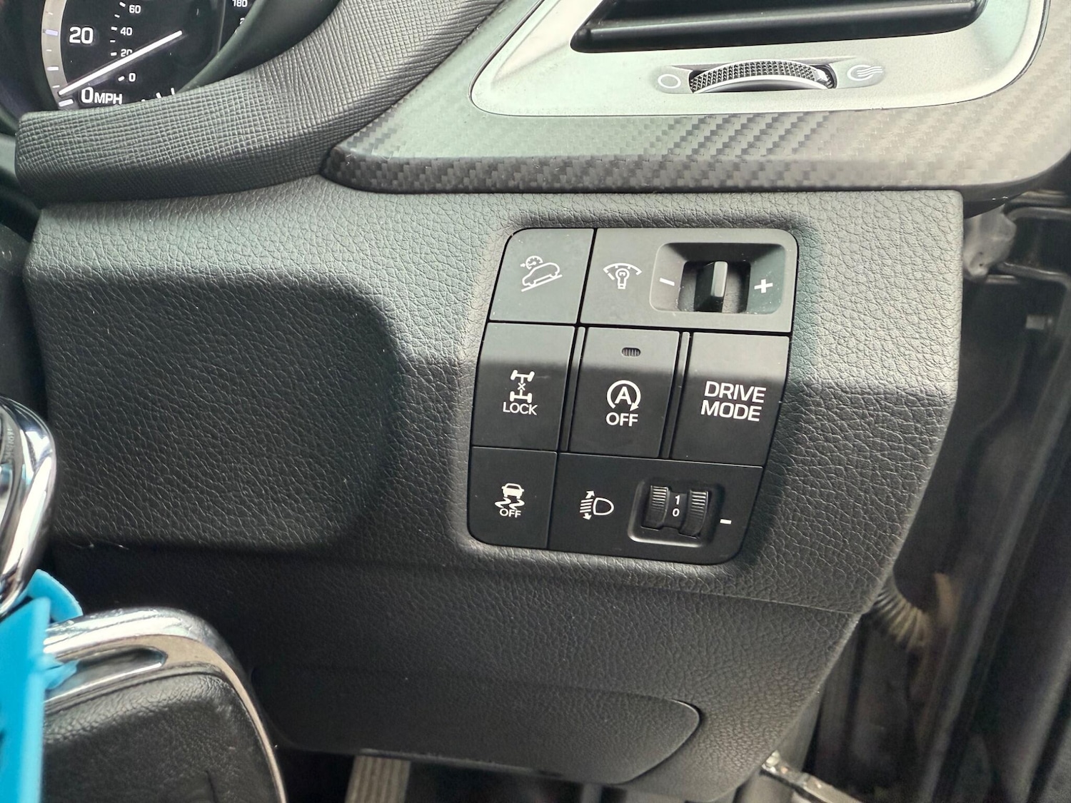 Used Hyundai Santa Fe 2016 for sale - 77066799: Photo 23