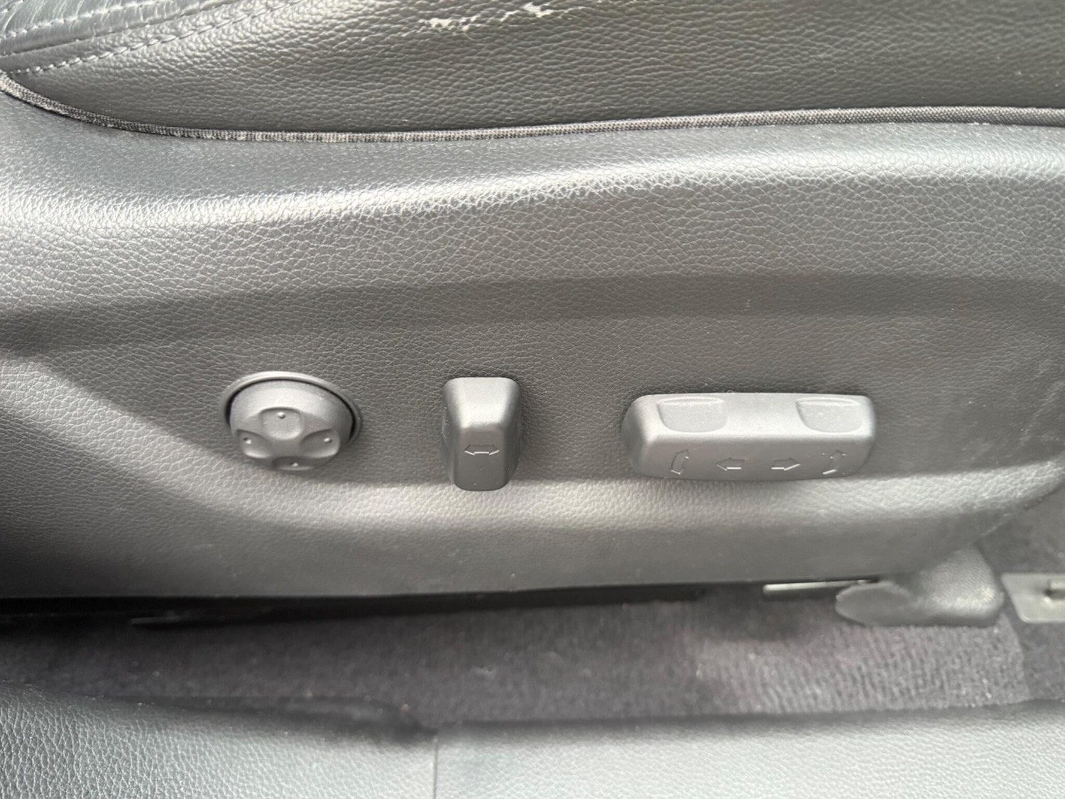 Used Hyundai Santa Fe 2016 for sale - 77066799: Photo 24