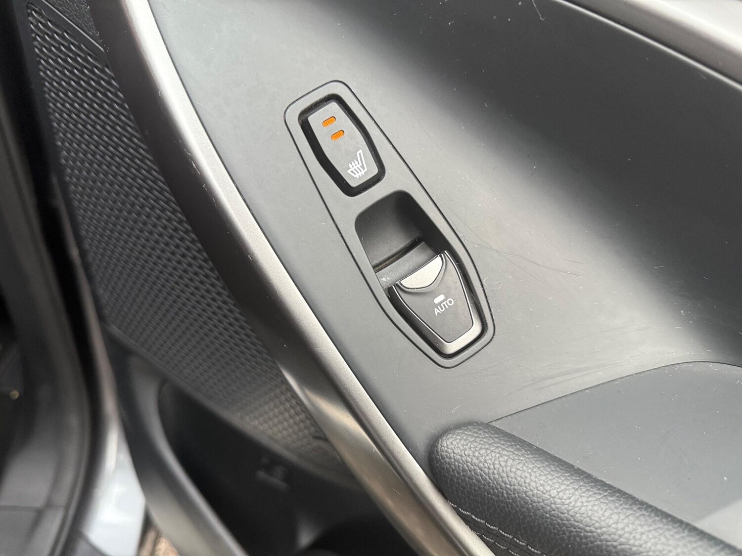 Used Hyundai Santa Fe 2016 for sale - 77066799: Photo 25