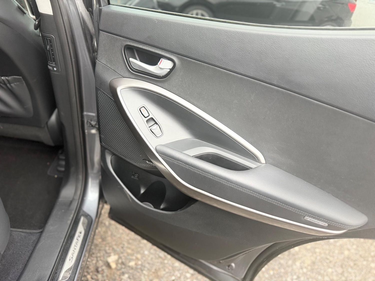 Used Hyundai Santa Fe 2016 for sale - 77066799: Photo 29