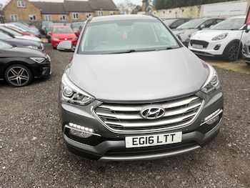 Used Hyundai Santa Fe 2016 for sale - 77066799: Photo
