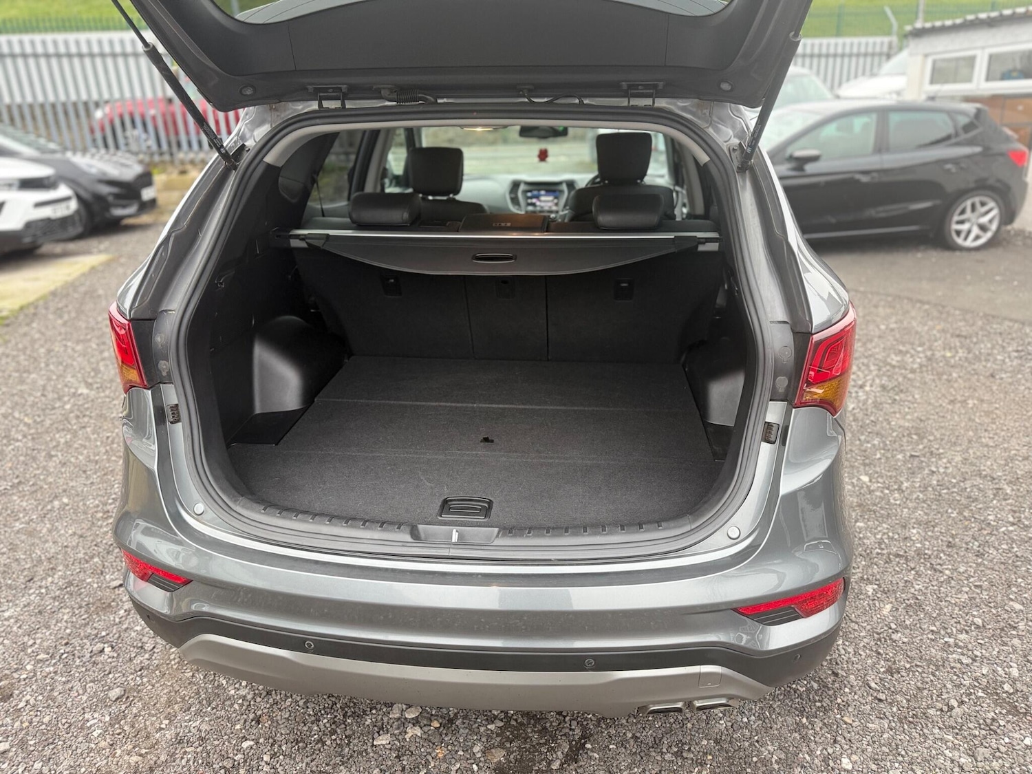 Used Hyundai Santa Fe 2016 for sale - 77066799: Photo 46