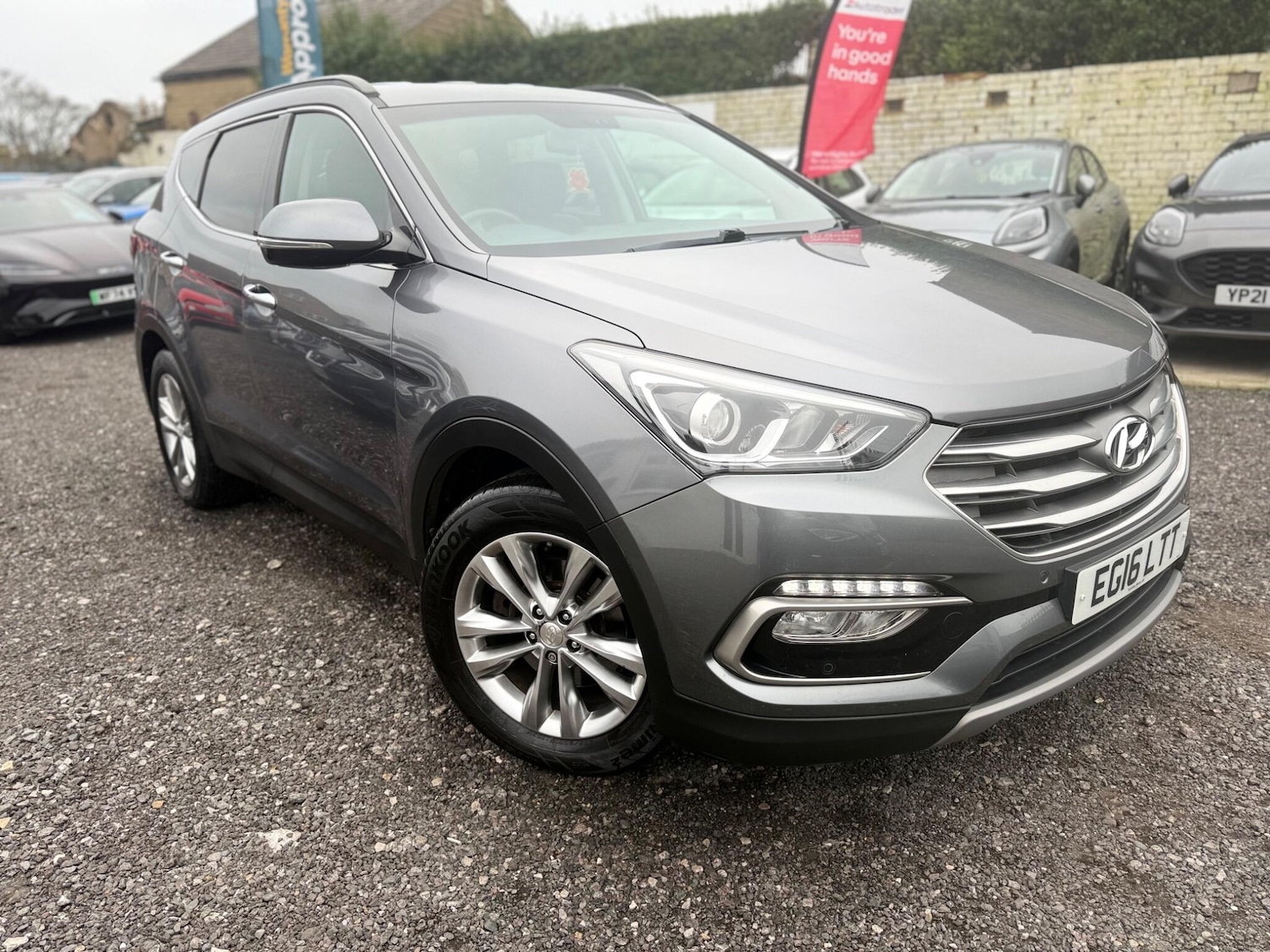 Used Hyundai Santa Fe 2016 for sale - 77066799: Photo 6