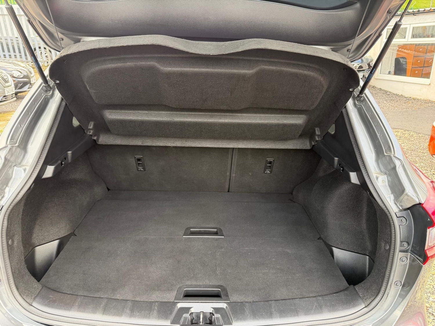 Used Nissan Qashqai 2018 for sale - 78062709: Photo 41