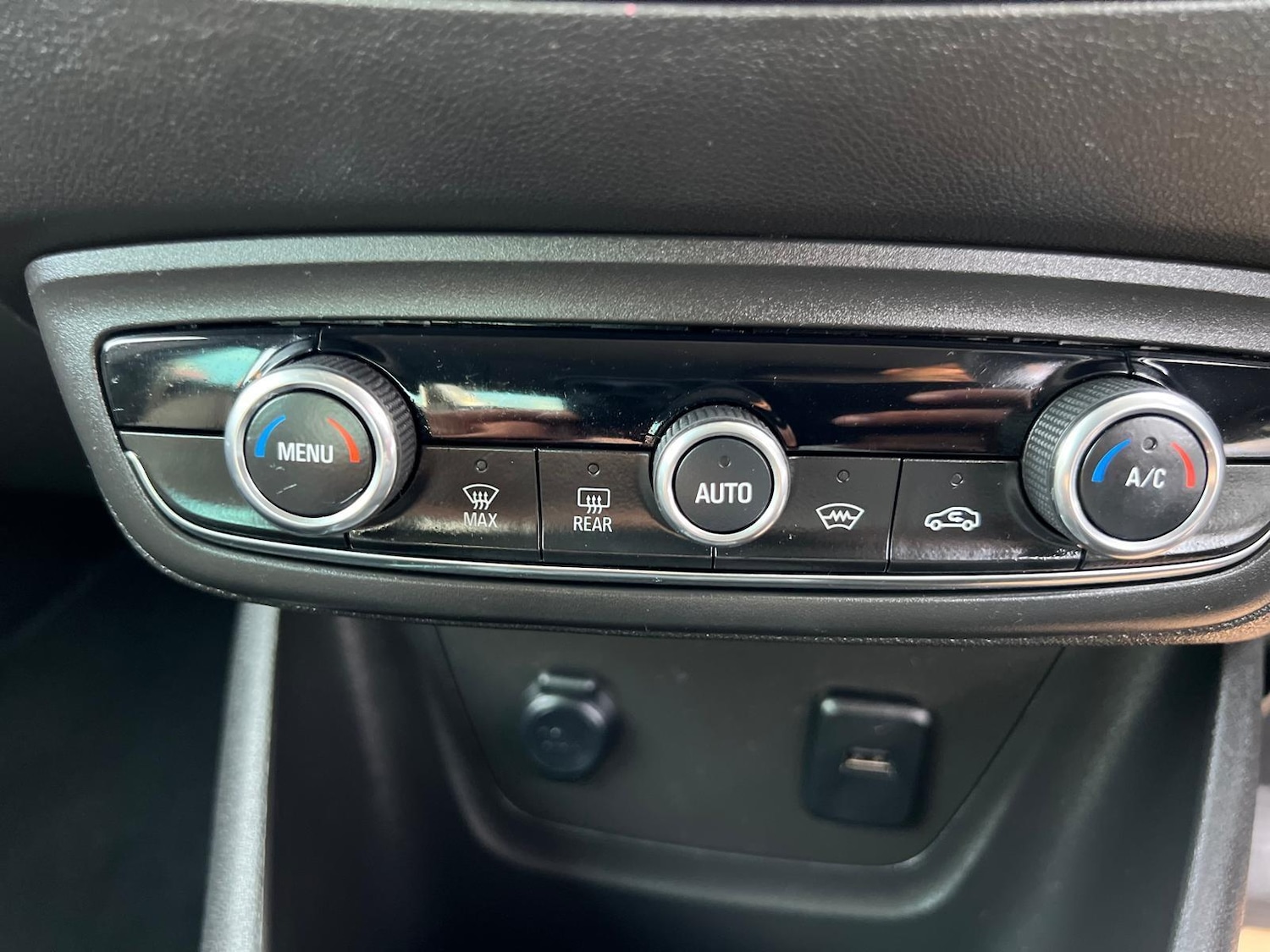 Used Vauxhall Crossland X 2020 for sale - 76988324: Photo 17