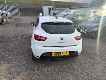 Used Renault Clio 2019 for sale - 75741788: Photo