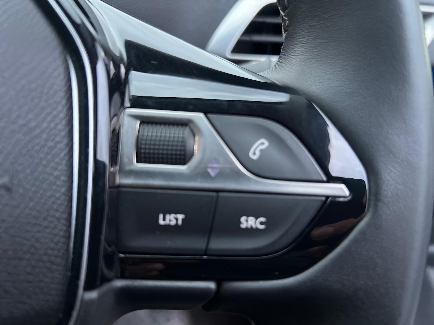 Used Peugeot 3008 2021 for sale - 76585490: Photo 13