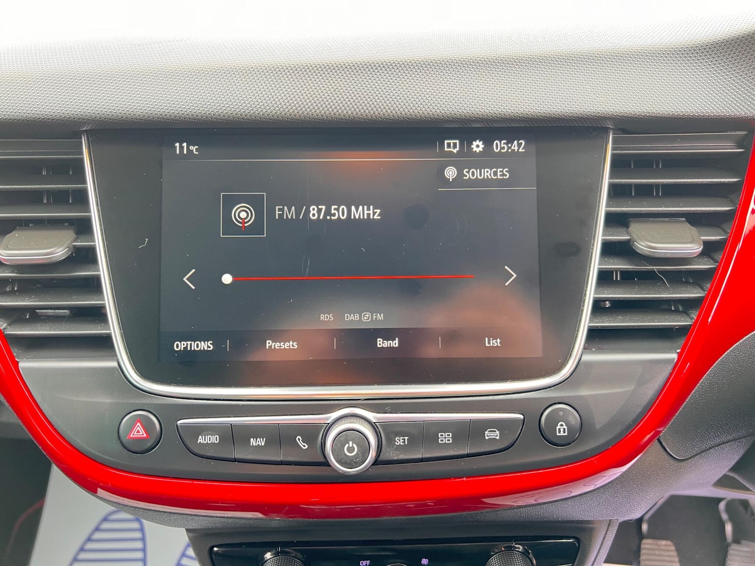 Used Vauxhall Crossland for sale - 78127596: Photo 34