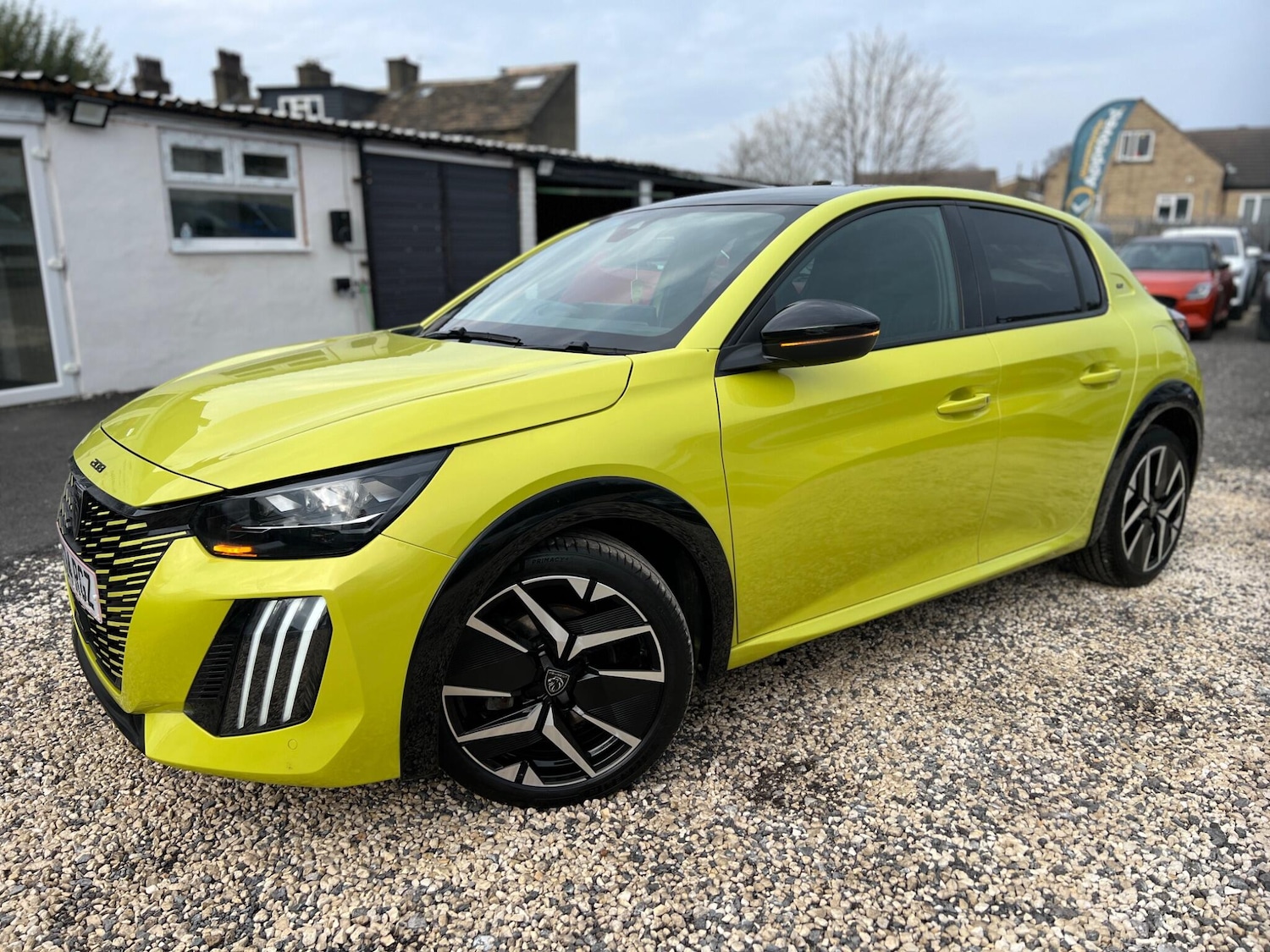 Used Peugeot 208 2024 for sale - 78100134: Photo 2