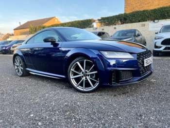 2022 (22) - 2.0 TFSI 40 Black Edition S Tronic Euro 6 (s/s) 3dr