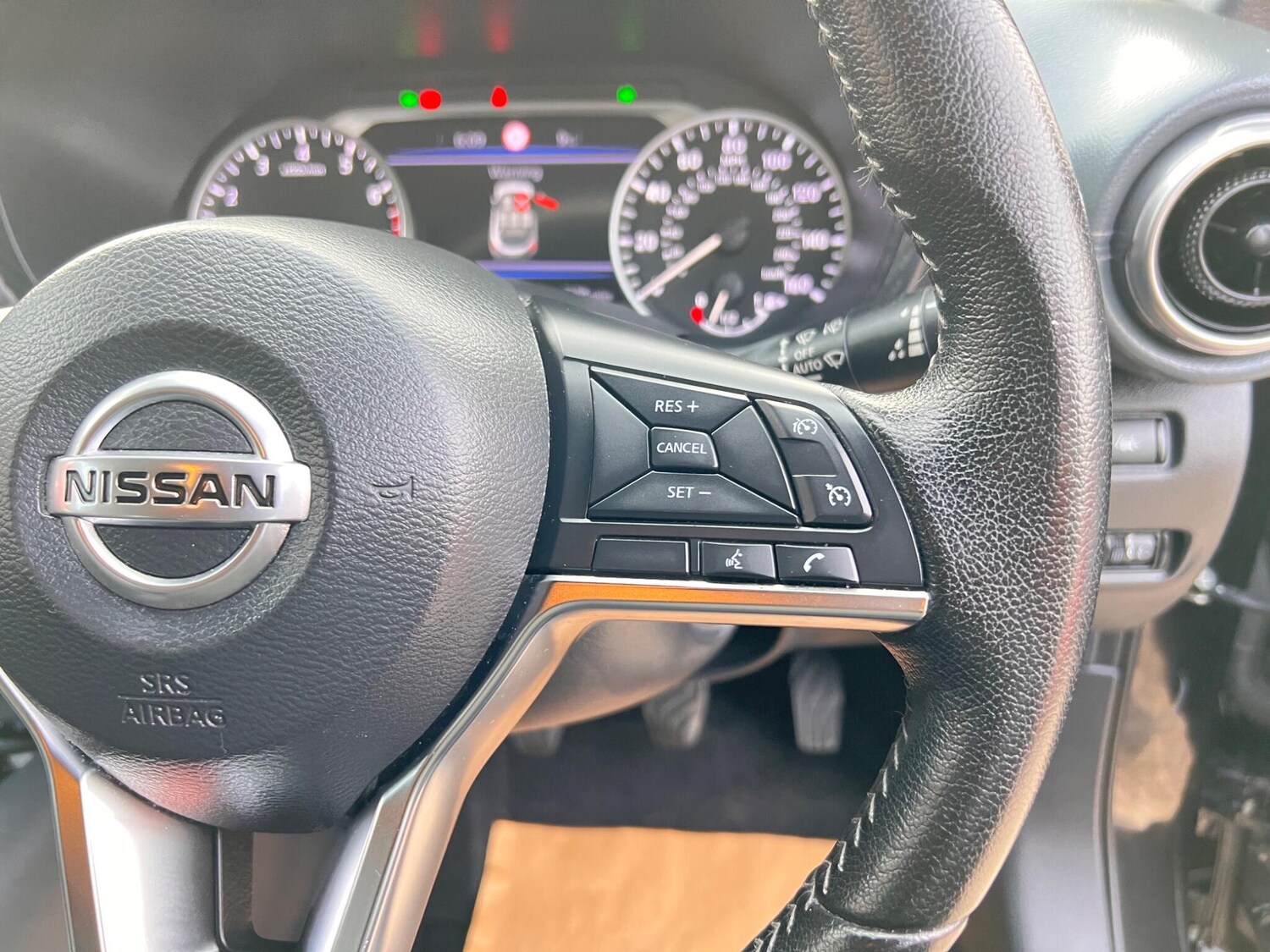 Used Nissan Juke for sale - 78127342: Photo 25