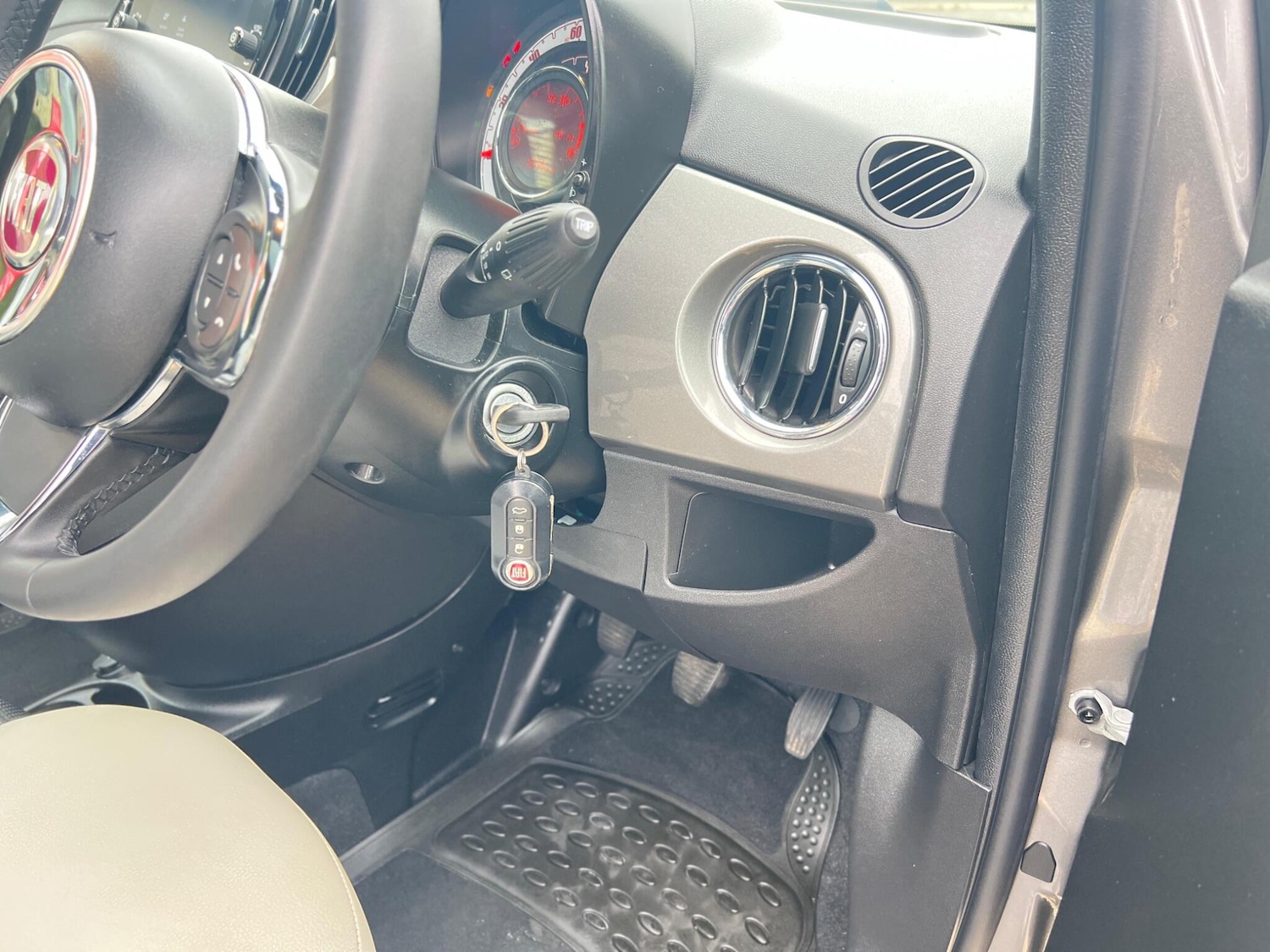 Used Fiat 500 2023 for sale - 77854101: Photo 12