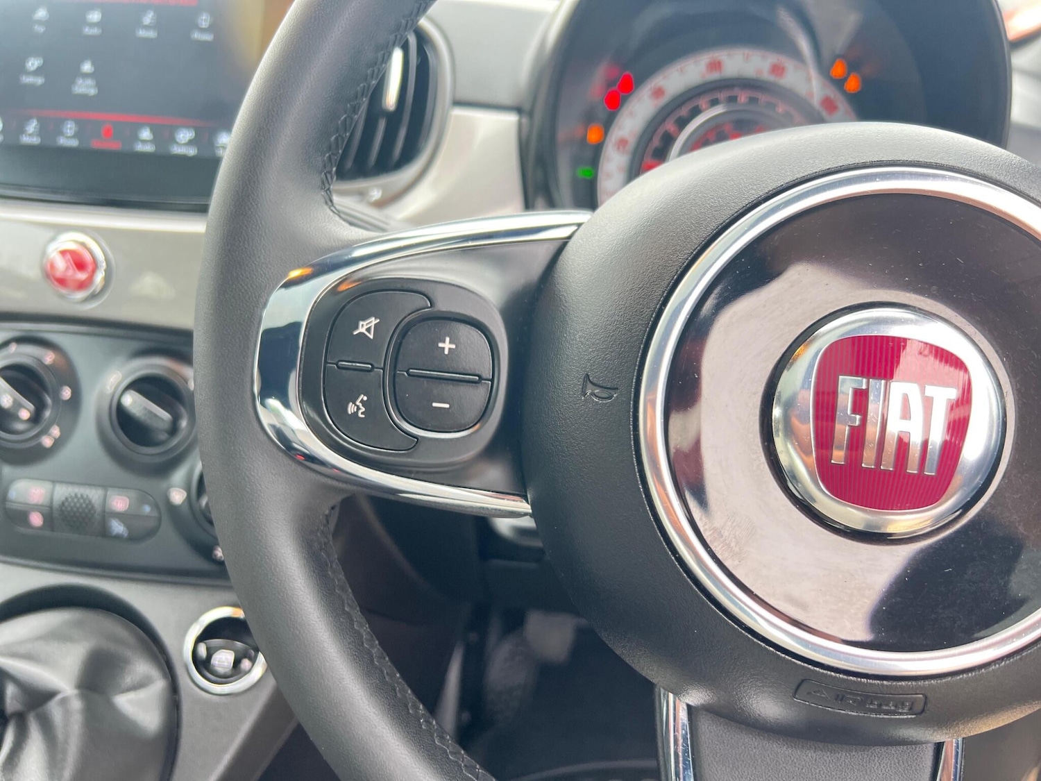 Used Fiat 500 2023 for sale - 77854101: Photo 39