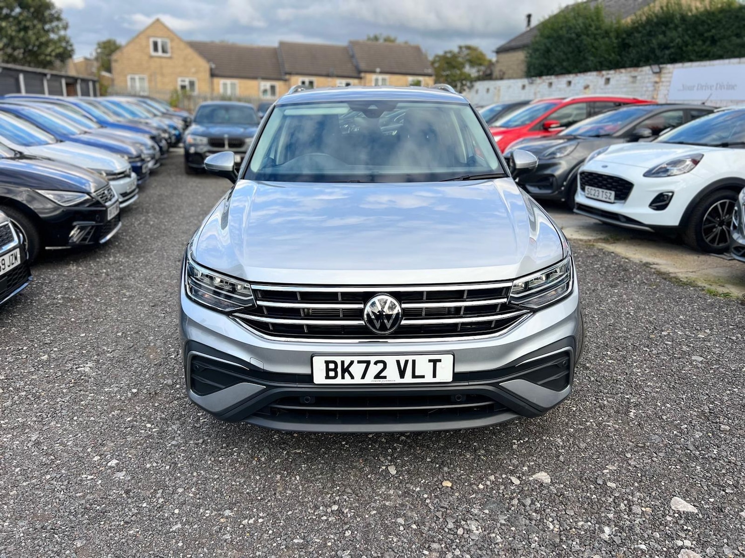 Used Volkswagen Tiguan Allspace 2022 for sale - 76073200: Photo 2