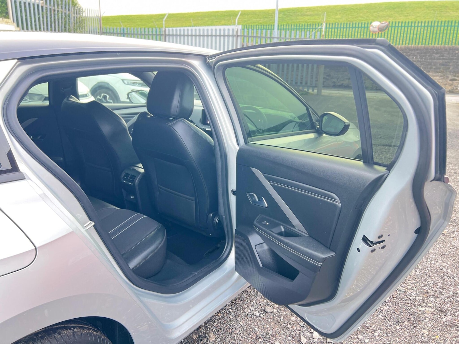 Used Vauxhall Astra for sale - 77683662: Photo 15