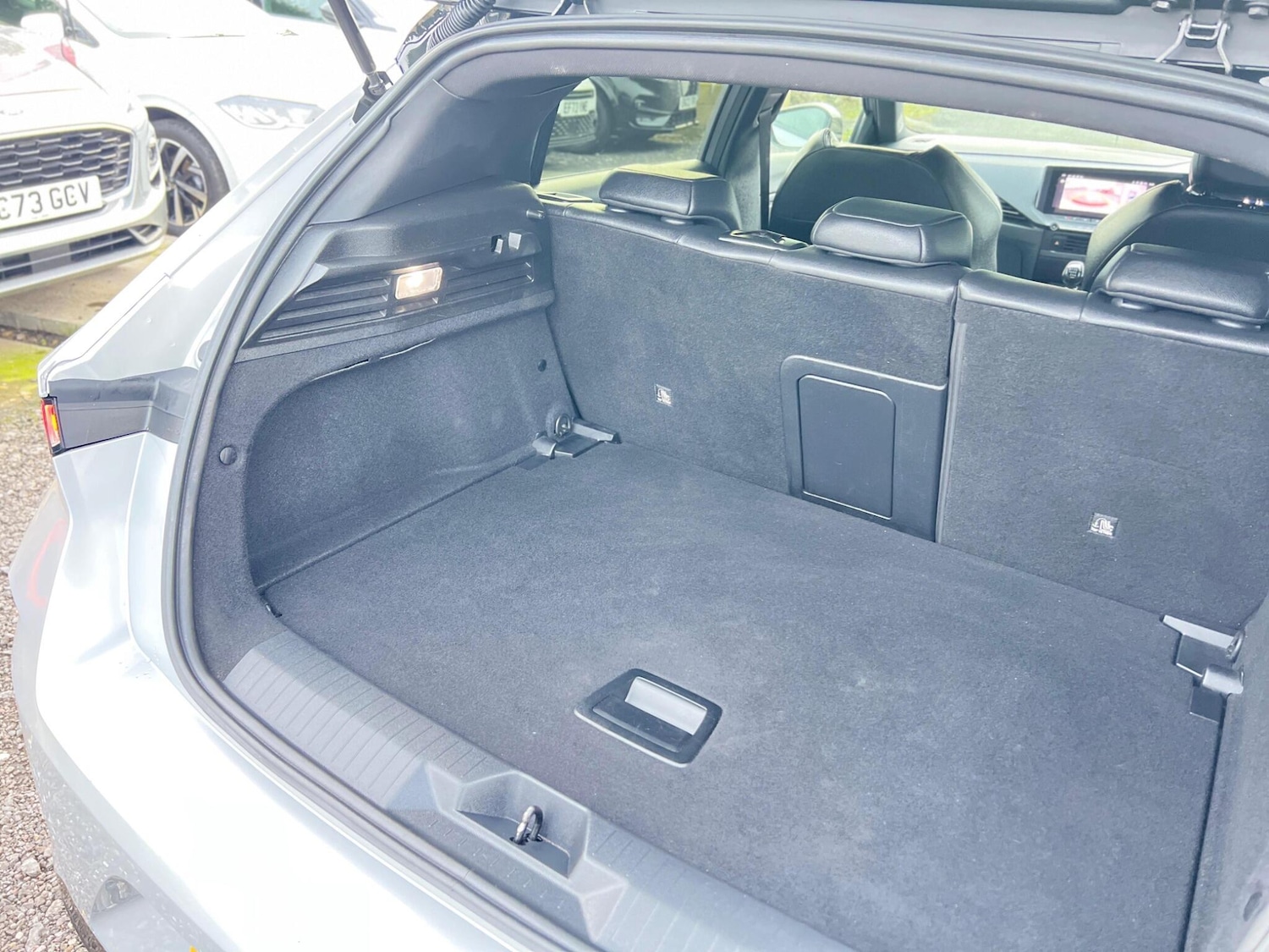 Used Vauxhall Astra for sale - 77683662: Photo 40